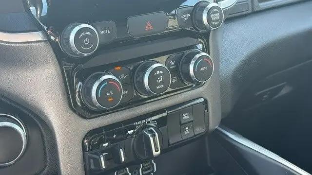 2021 Ram 1500 Big Horn Crew Cab 4x4 6'4" Box