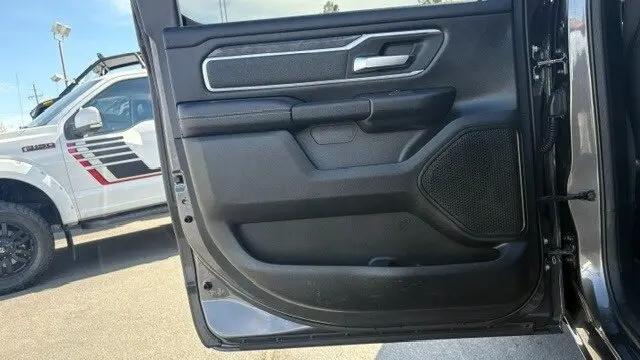 2021 Ram 1500 Big Horn Crew Cab 4x4 6'4" Box
