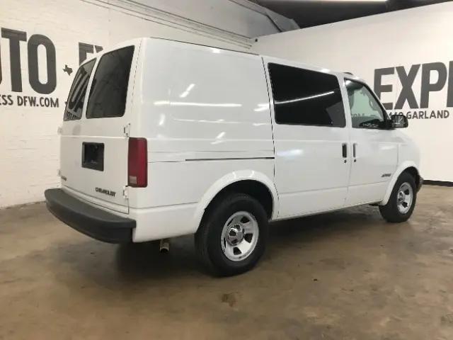 2001 Chevrolet Astro Base