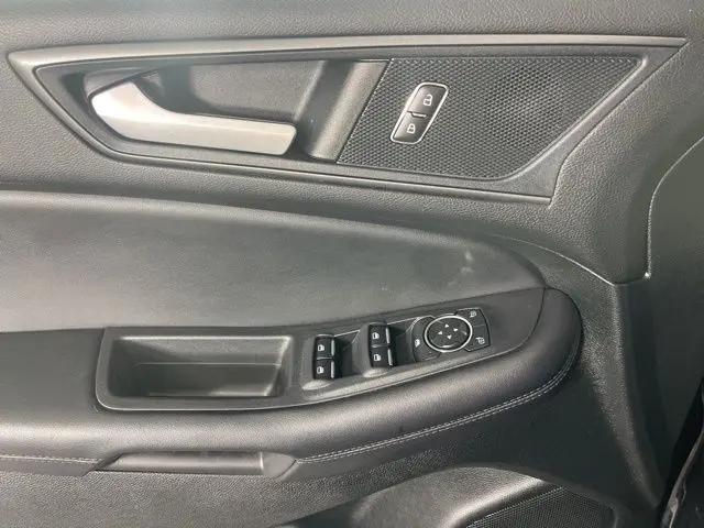 2023 Ford Edge SE