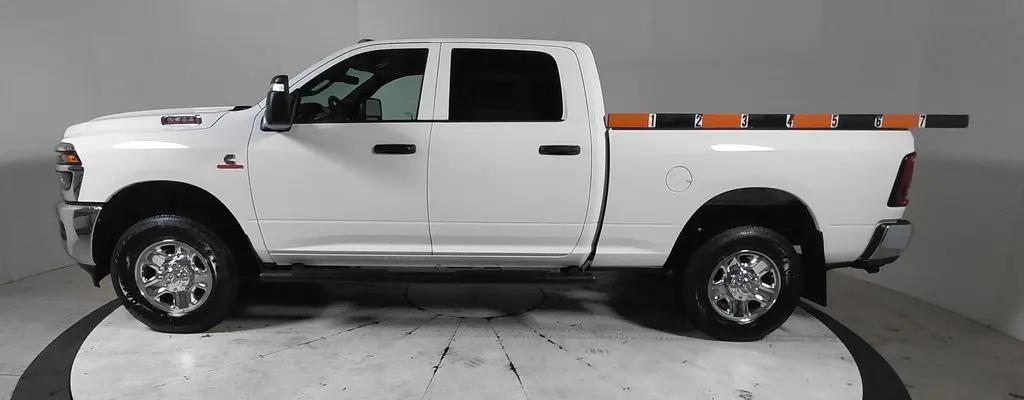 2026 Ram 3500 Tradesman Crew Cab 4x4 6'4" Box