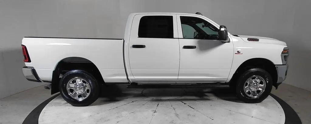 2026 Ram 3500 Tradesman Crew Cab 4x4 6'4" Box