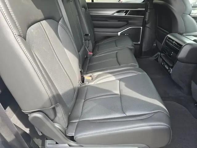 2026 Jeep Grand Wagoneer 4x4