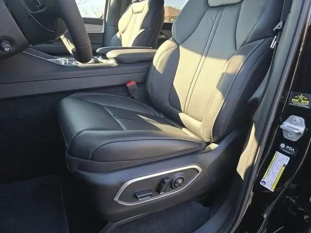 2026 Jeep Grand Wagoneer 4x4