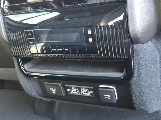 2026 Jeep Grand Wagoneer 4x4