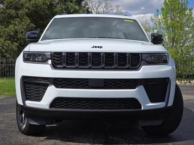 2026 Jeep Grand Cherokee L Altitude 4x4