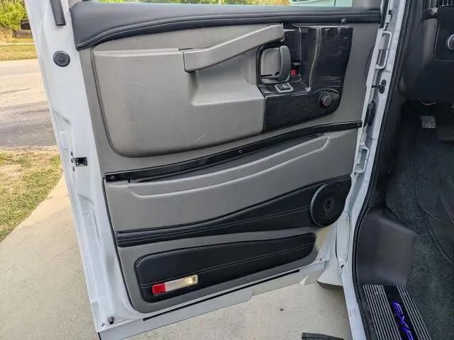 2026 Chevrolet Express Cargo Van 2500 Extended Wheelbase, WT, RWD
