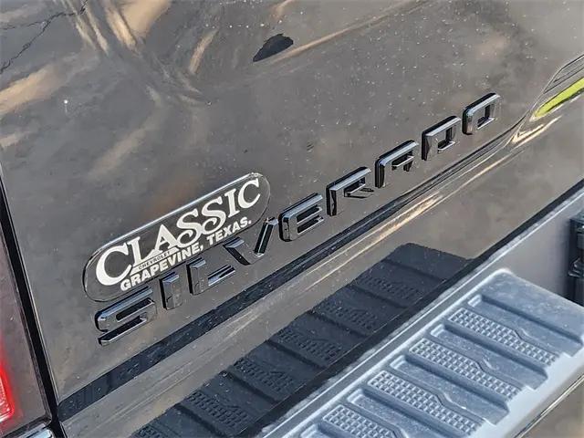 2026 Chevrolet Silverado 2500HD Crew Cab, Standard Bed, High Country, 4WD