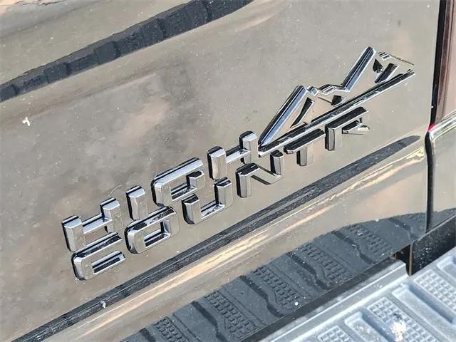 2026 Chevrolet Silverado 2500HD Crew Cab, Standard Bed, High Country, 4WD