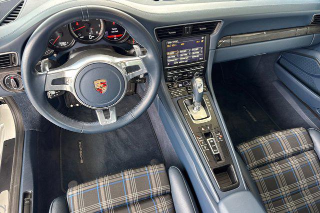 2015 Porsche 911 Turbo