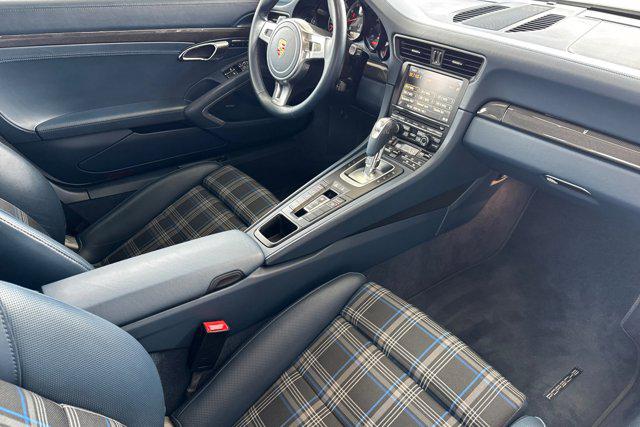 2015 Porsche 911 Turbo