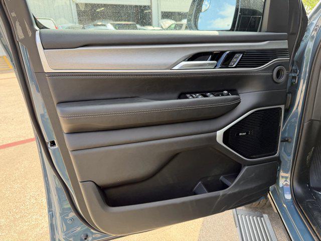 2026 Jeep Grand Wagoneer Limited Altitude 4x4