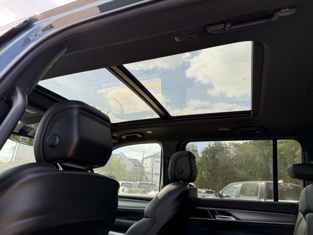 2026 Jeep Grand Wagoneer Limited Altitude 4x4