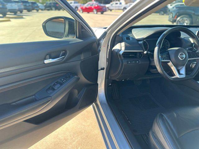 2022 Nissan Altima SR Intelligent AWD