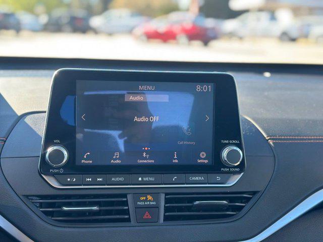 2022 Nissan Altima SR Intelligent AWD