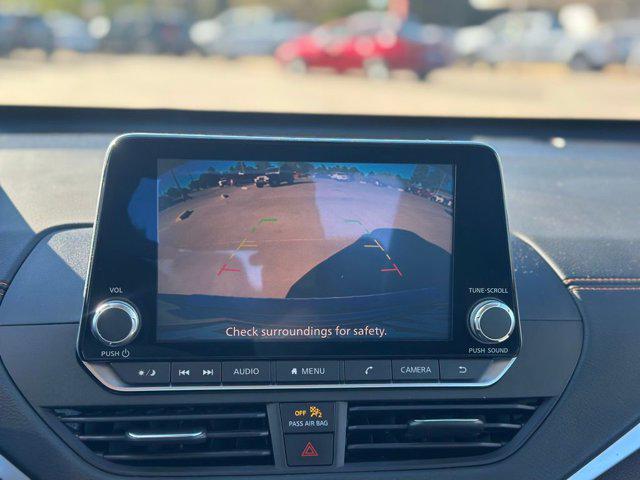 2022 Nissan Altima SR Intelligent AWD