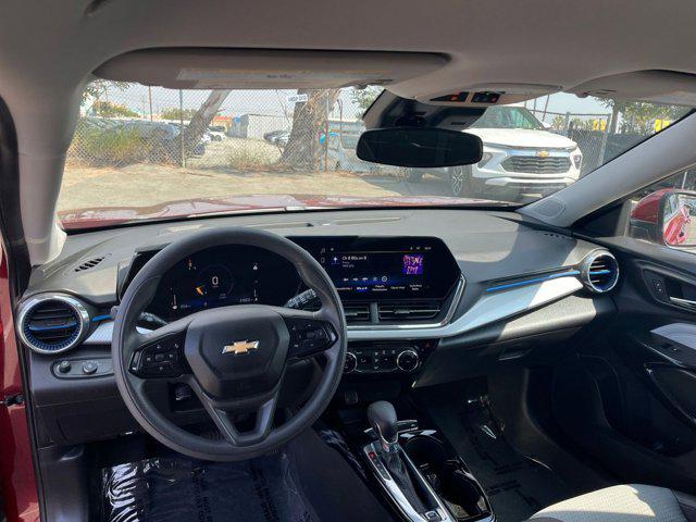 2025 Chevrolet Trax FWD LT