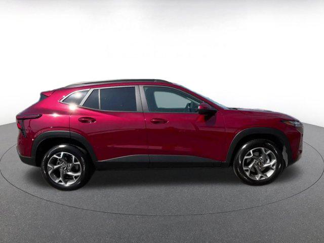 2025 Chevrolet Trax FWD LT