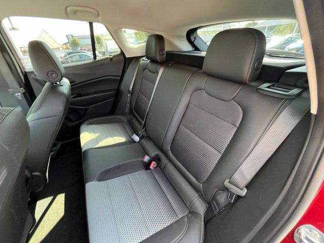 2025 Chevrolet Trax FWD LT