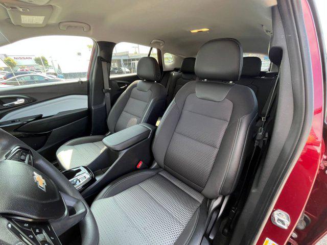 2025 Chevrolet Trax FWD LT