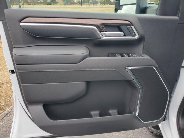 2026 Chevrolet Silverado 2500HD Crew Cab, Standard Bed, LT, 4WD