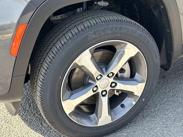 2026 Jeep Grand Cherokee L Limited 4x4