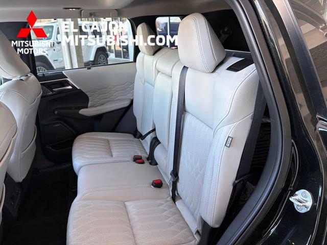 2025 Mitsubishi Outlander Platinum Edition