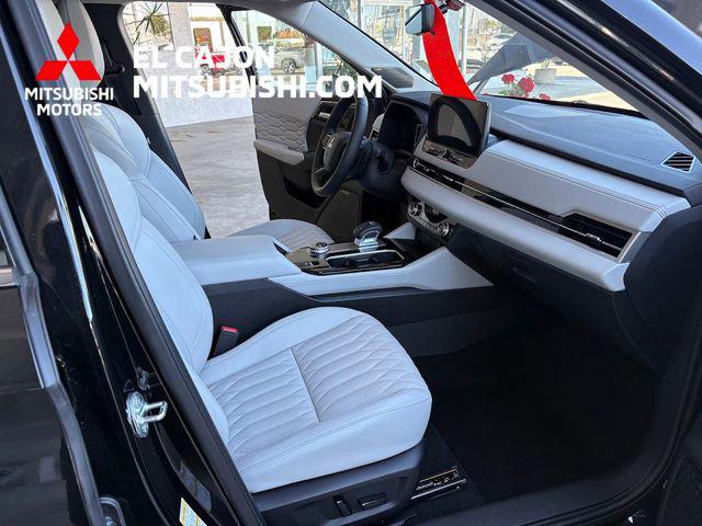 2025 Mitsubishi Outlander Platinum Edition