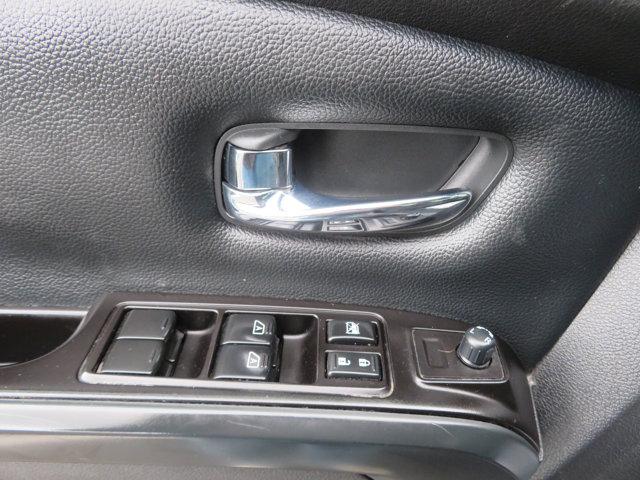 2019 Nissan Titan SV