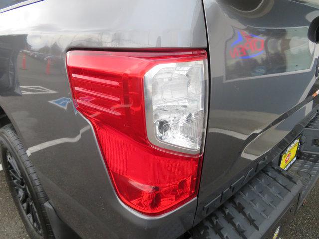 2019 Nissan Titan SV