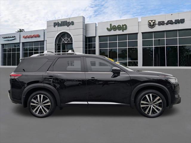 2024 Nissan Pathfinder Platinum FWD