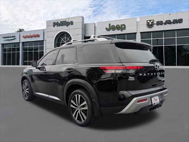 2024 Nissan Pathfinder Platinum FWD