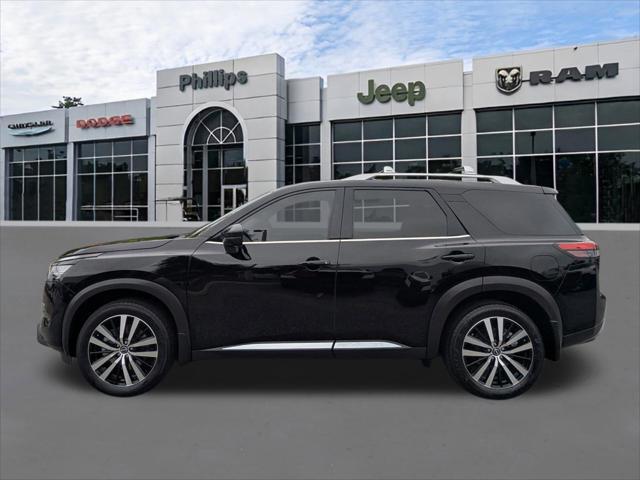 2024 Nissan Pathfinder Platinum FWD