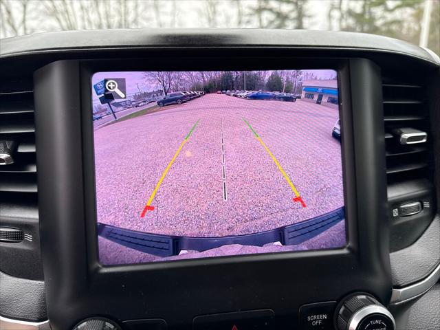 2019 Ram 1500 Big Horn/Lone Star Crew Cab 4x4 5'7" Box