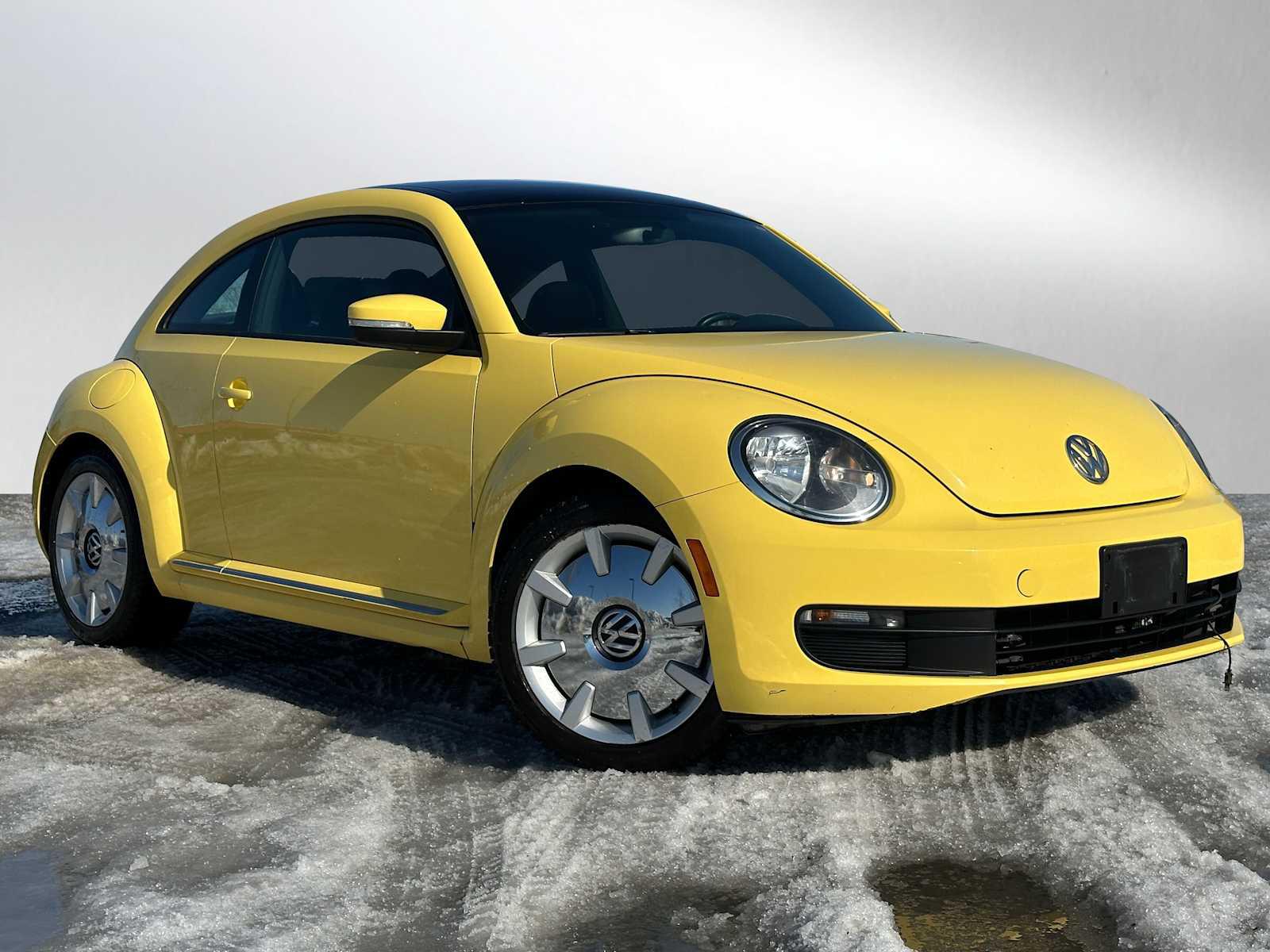 YELLOW-RUSH-YELLOW 2013 Volkswagen Beetle 2.5L Hatchback Front-Wheel Drive Manual