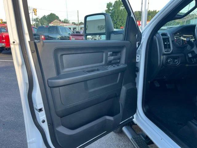 2026 Ram 3500 Tradesman Crew Cab 4x4 8 Box
