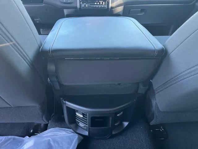2026 Ram 3500 Tradesman Crew Cab 4x4 8 Box