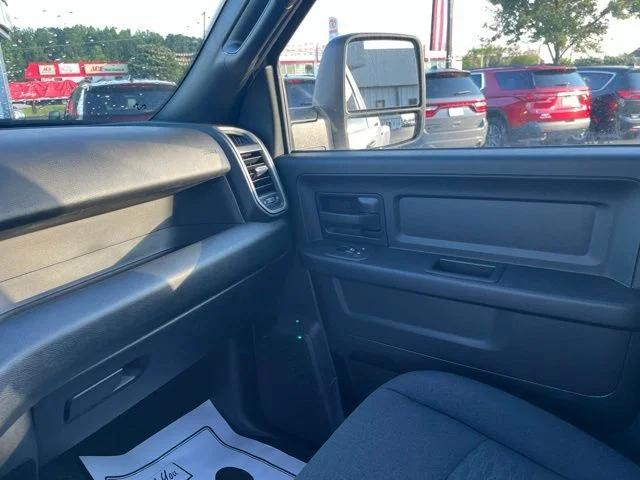 2026 Ram 3500 Tradesman Crew Cab 4x4 8 Box