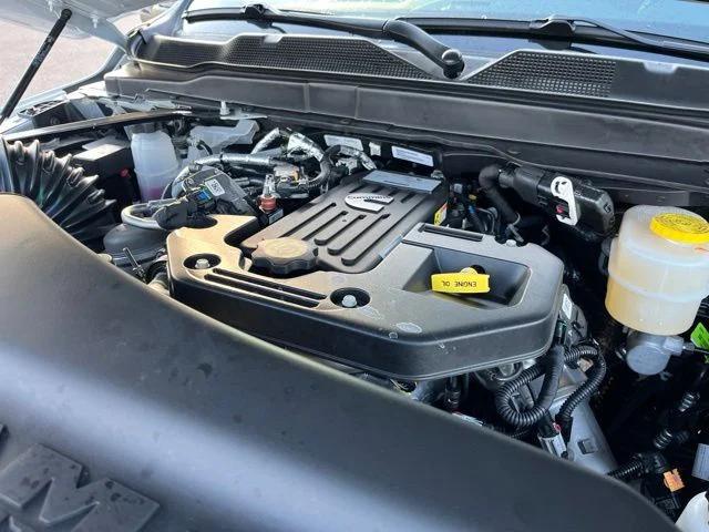 2026 Ram 3500 Tradesman Crew Cab 4x4 8 Box