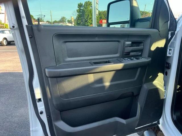 2026 Ram 3500 Tradesman Crew Cab 4x4 8 Box