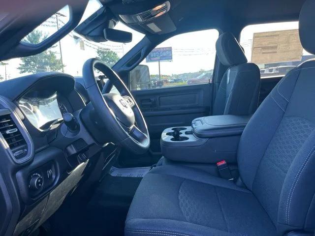 2026 Ram 3500 Tradesman Crew Cab 4x4 8 Box