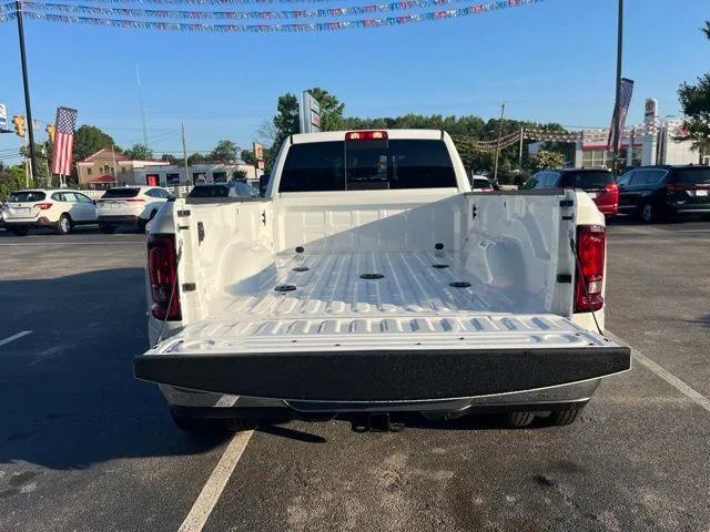 2026 Ram 3500 Tradesman Crew Cab 4x4 8 Box