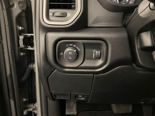 2026 Ram 2500 Black Express Crew Cab 4x4 6'4" Box