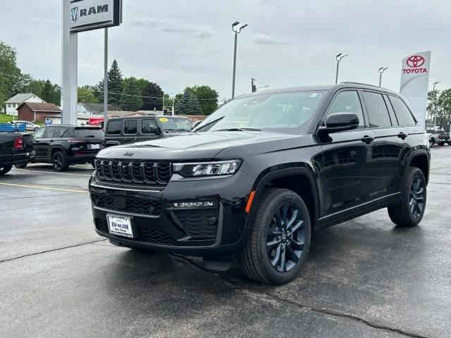 2026 Jeep Grand Cherokee 85th Anniversary Edition