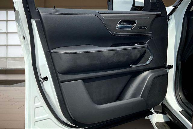2026 INFINITI QX80 LUXE AWD