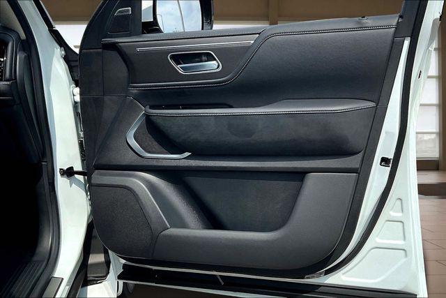 2026 INFINITI QX80 LUXE AWD