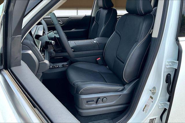 2026 INFINITI QX80 LUXE AWD