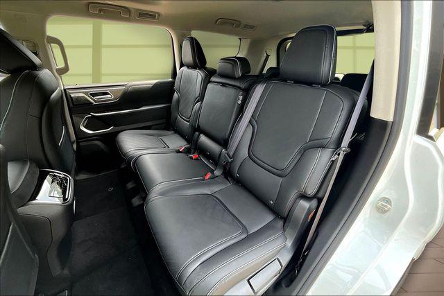 2026 INFINITI QX80 LUXE AWD