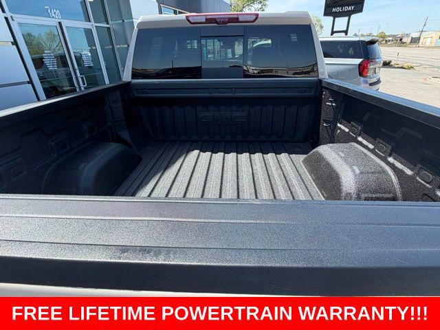 2026 GMC Sierra 1500 Crew Cab, Standard Bed, AT4, 4WD