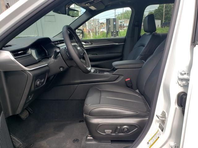 2026 Jeep Grand Cherokee Limited Reserve
